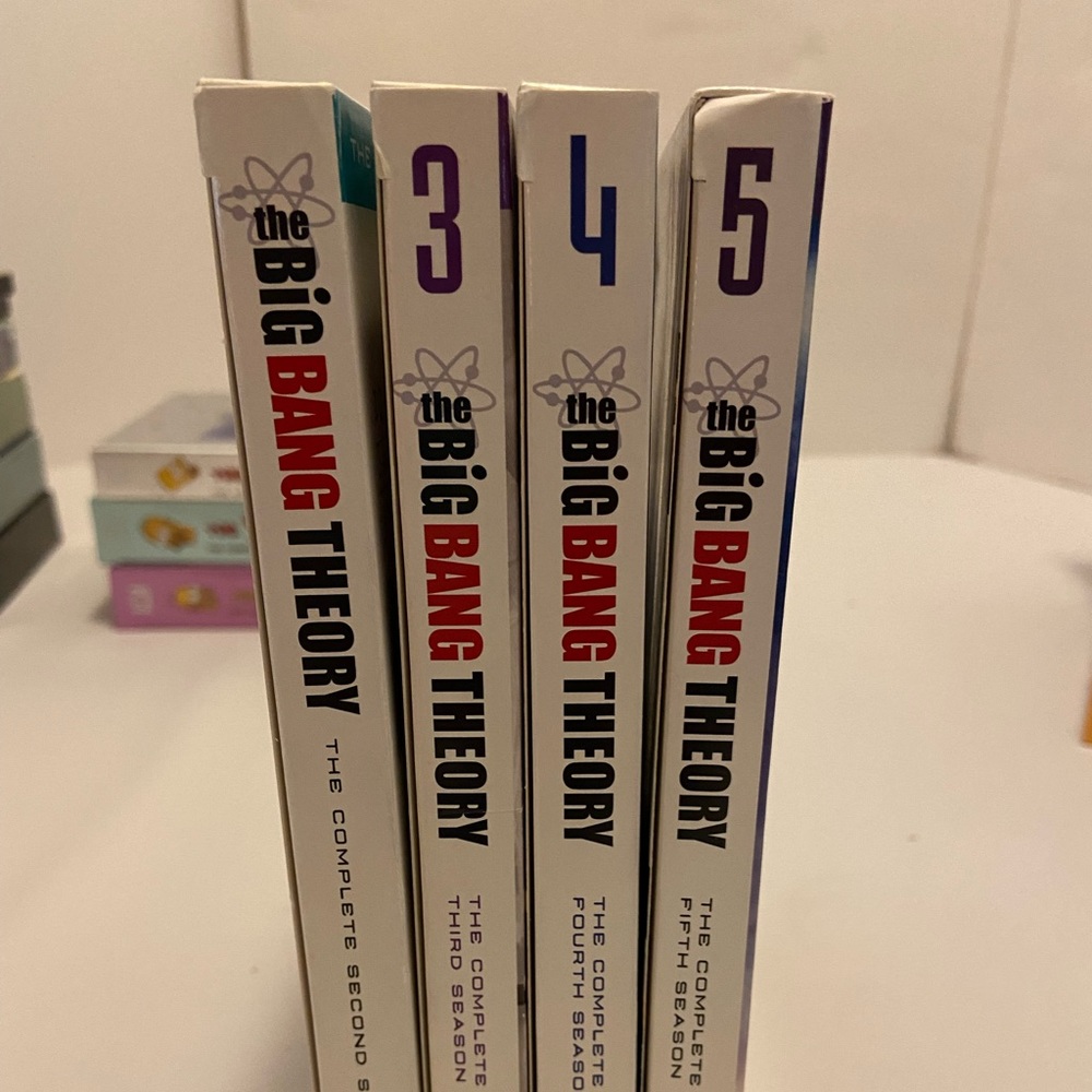 Big Bang Theory DVDS Seasons 2,3,4,5